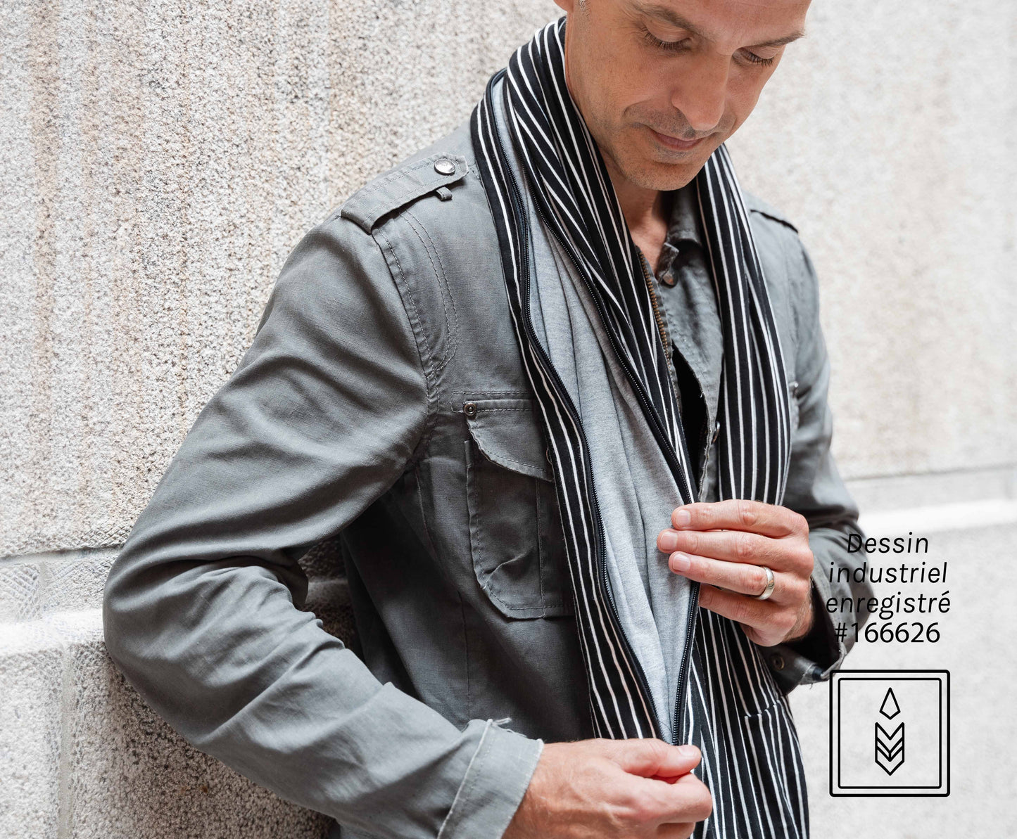 Foulard 5 en 1 en bambou noir et blanc Famille Nomade