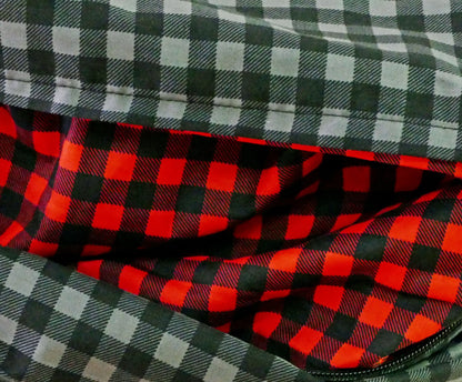 Foulard 5 en 1 Carreauté gris et rouge Famille Nomade